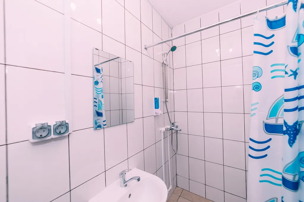 Комната со своим санузлом и мини-кухней в историческом центре Казани