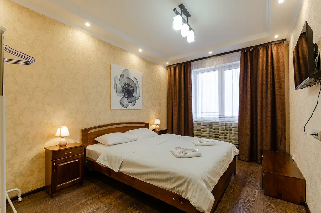 2 комнатная в центре "Просторная"