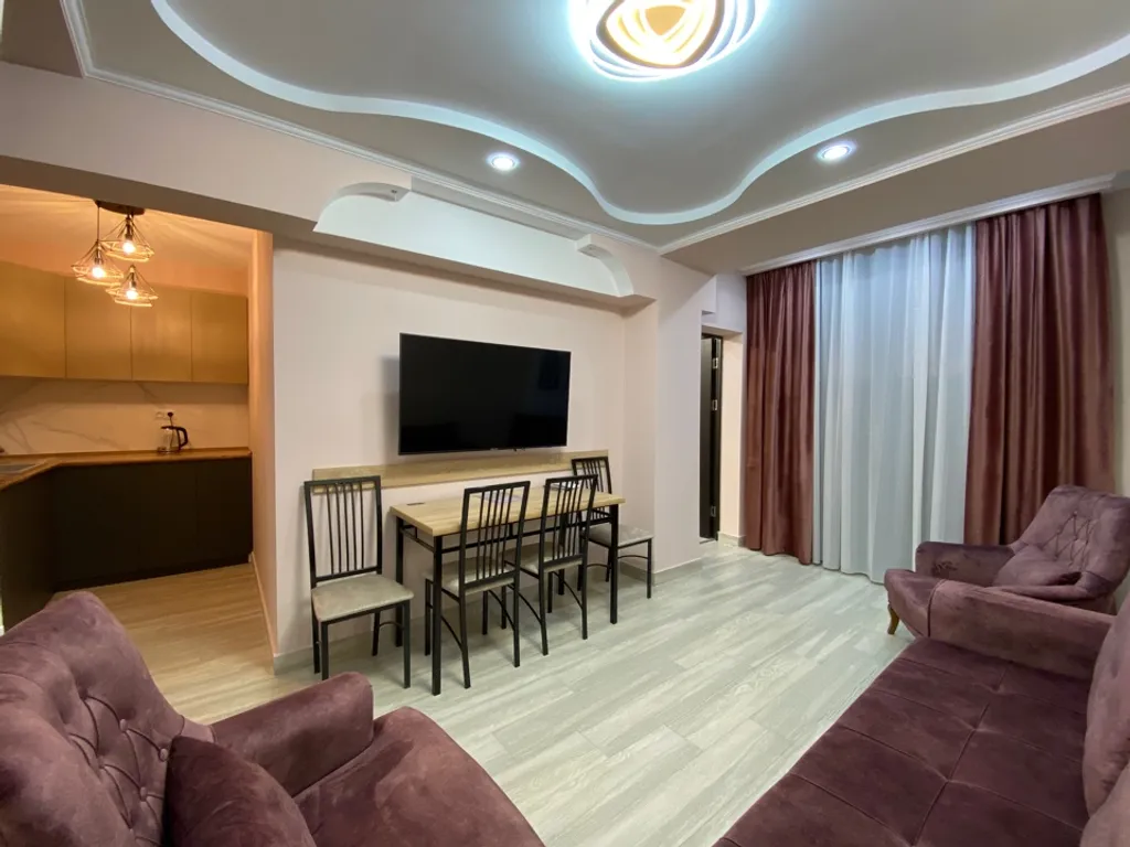 Уютная квартира с евроремонтом в центре города — аренда посуточно в Ереван