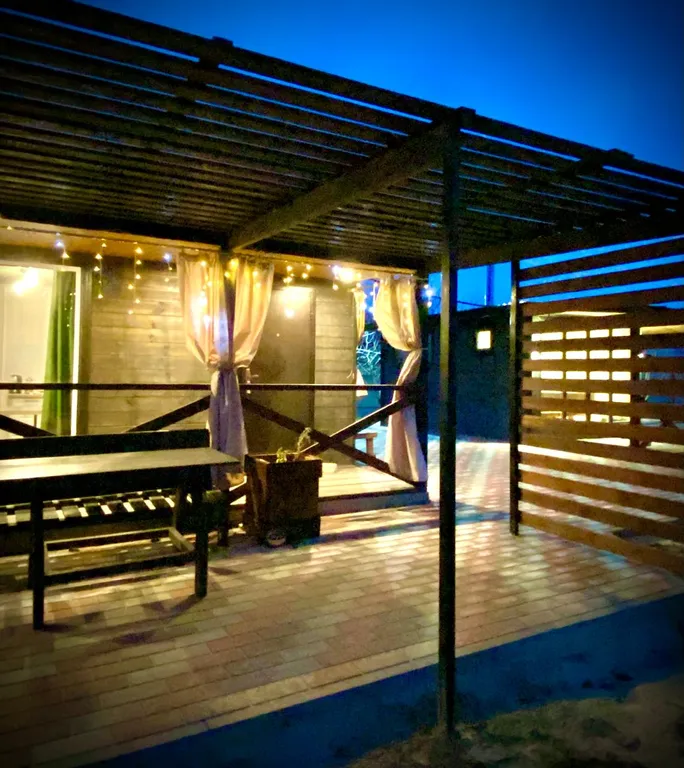 Домик у озера