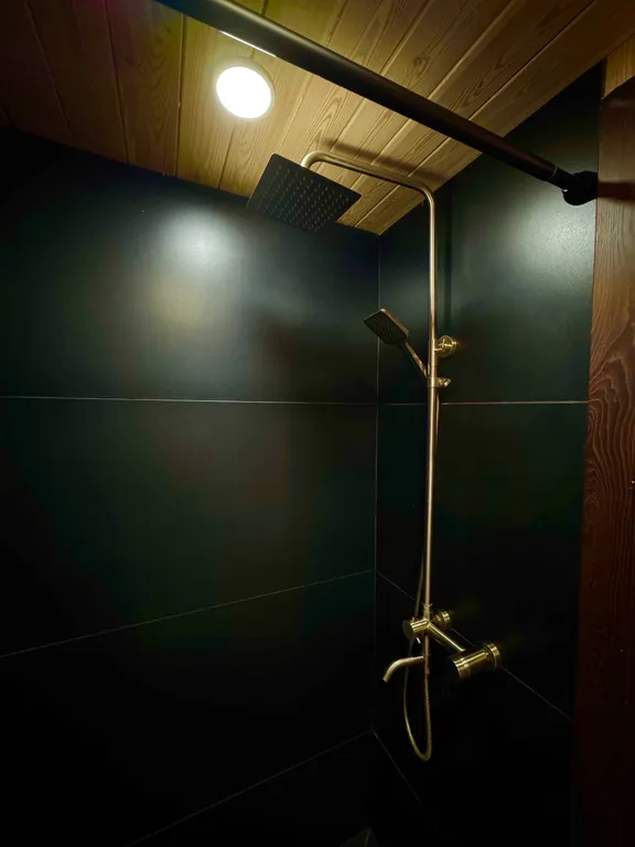 Отдых в лесу с баней и чаном