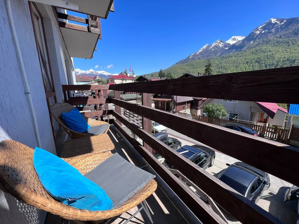 Квартира с балконом и невероятным видом на горы — аренда посуточно в Красная Поляна