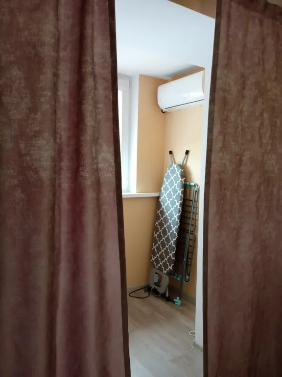 Квартира с видом на набережную и горы