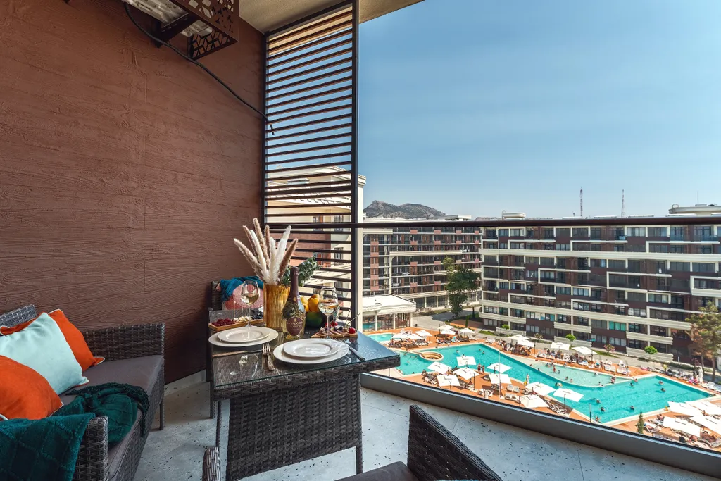 Квартира на берегу моря в комплексе Атлас на первой линии — аренда посуточно в Судак