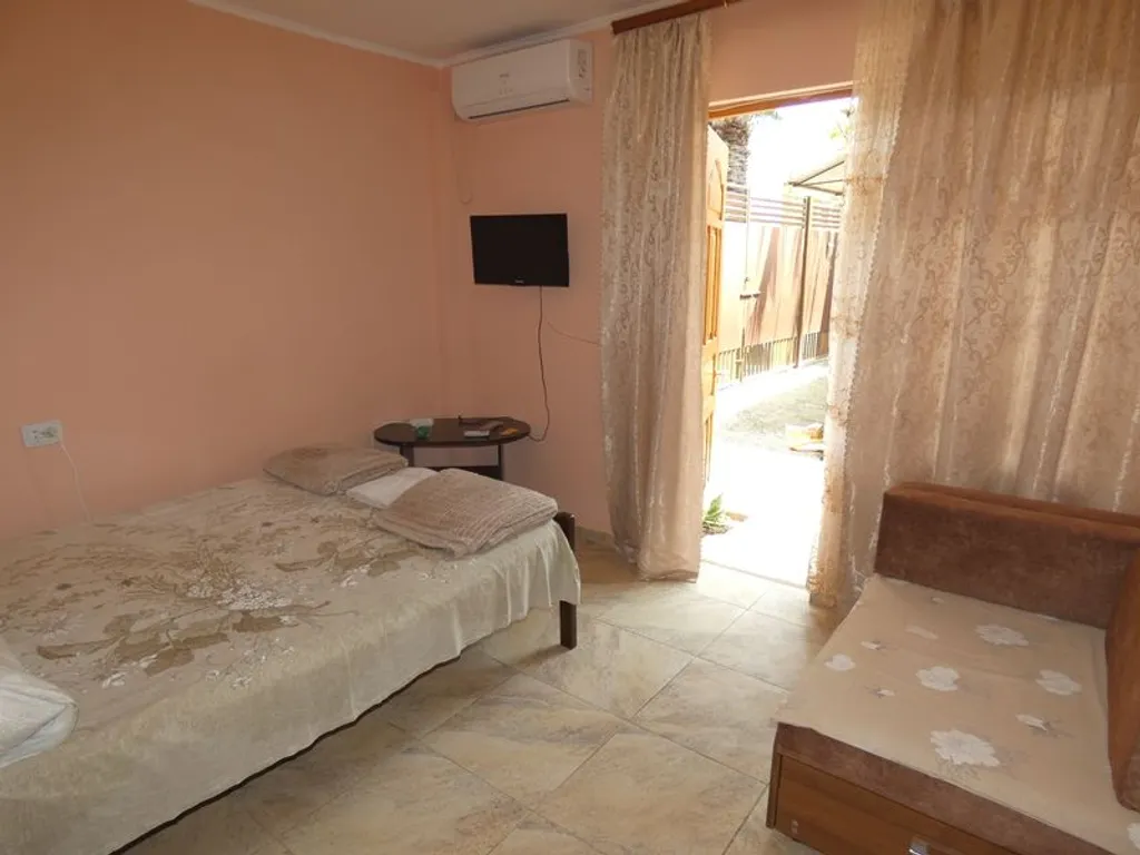 Квартира Комната — Гагра