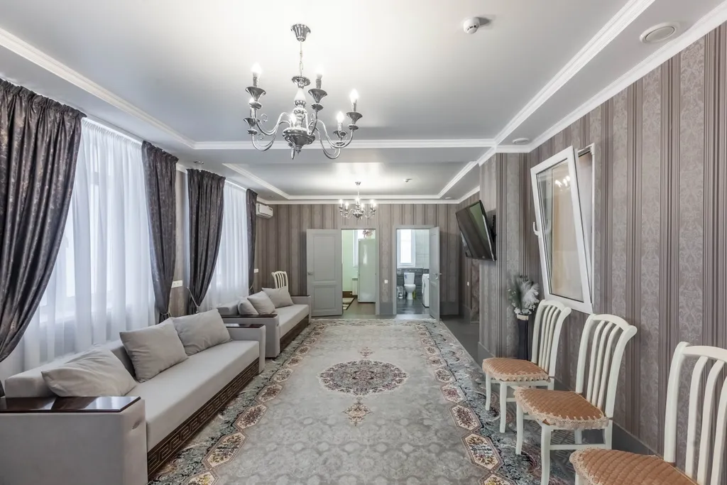 Трёхкомнатная квартира с евроремонтом в новом двухэтажном здании