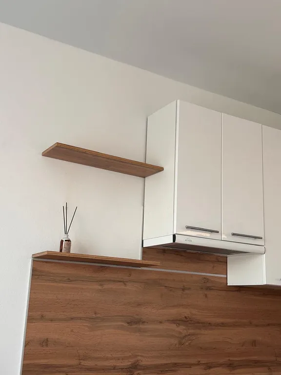 Студия с видом на лес