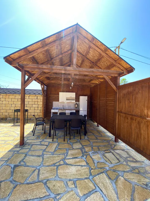 Уютный коттедж в трёх минутах от берега моря