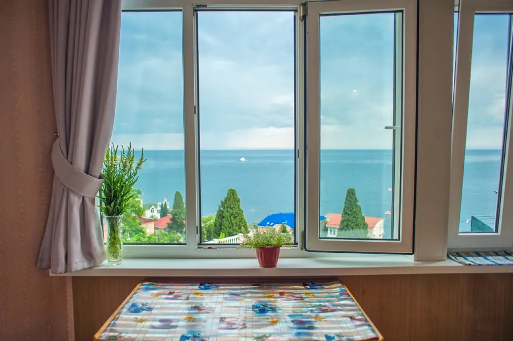 Уютная квартира с дивным видом на море — аренда посуточно в Ялта