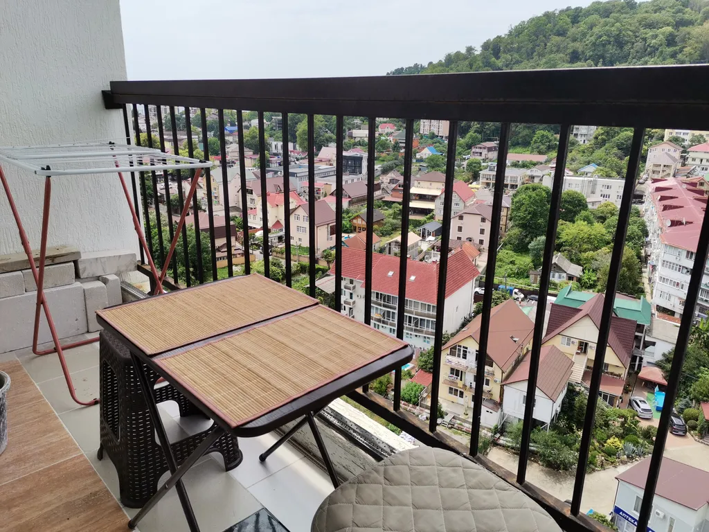 Студия с видом на море и гору Успенка