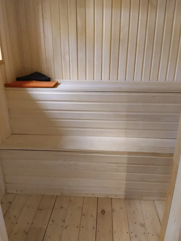 Уютный дом среди берёз и ёлочек