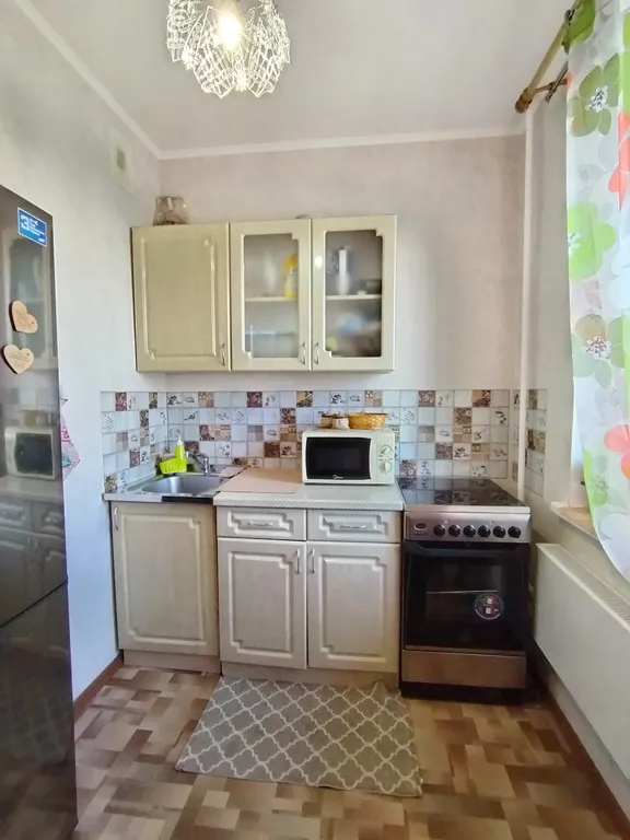 Уютная однокомнатная квартира, рядом тц, остановка