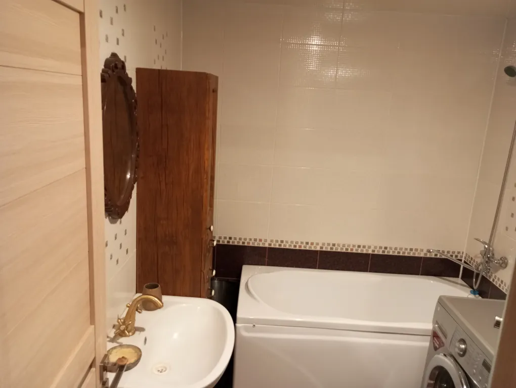 Дом на окраине города