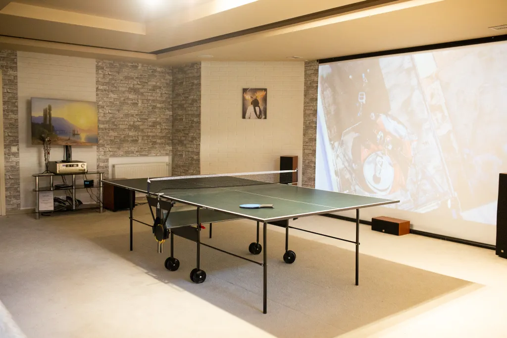 Элитный коттедж с бассейном