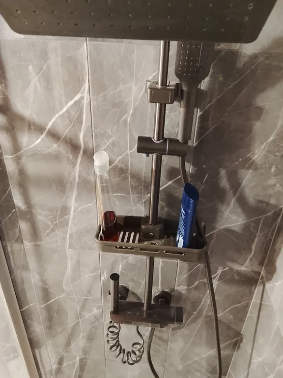 Уютный дом среди гор