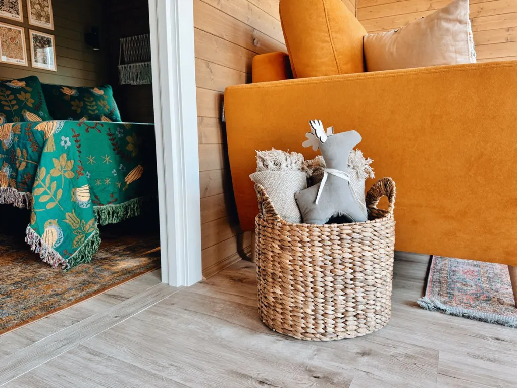 Дом Тишина в горах с горячей купелью на берегу живописной реки