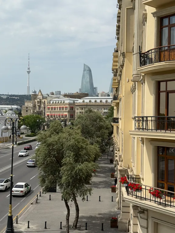 Cosy 2 Bdr Apartment by Centric