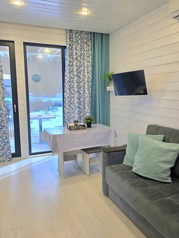 Дом Уютный на заливе реки Нерль с видом на лес