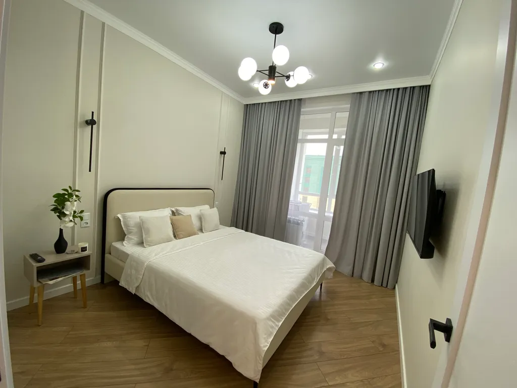 Стильная двухкомнатная квартира в центре столицы