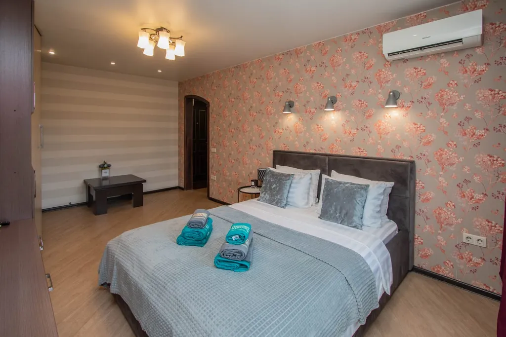 Квартира Однокомнатные апартаменты Room Hotel (Рум Хотел) на улице Кирова — аренда посуточно в Новокузнецк