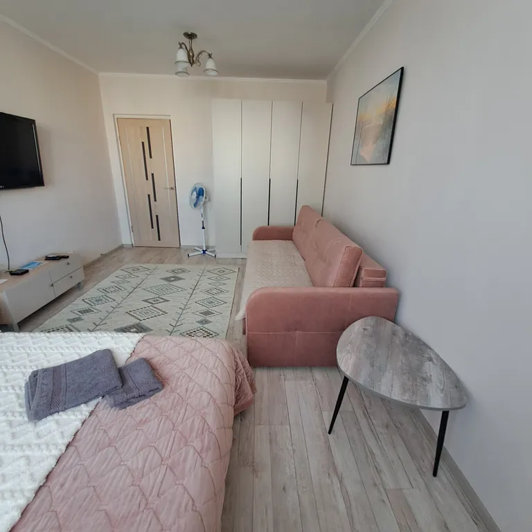 Светлая, чистая и уютная квартира с хорошим расположением