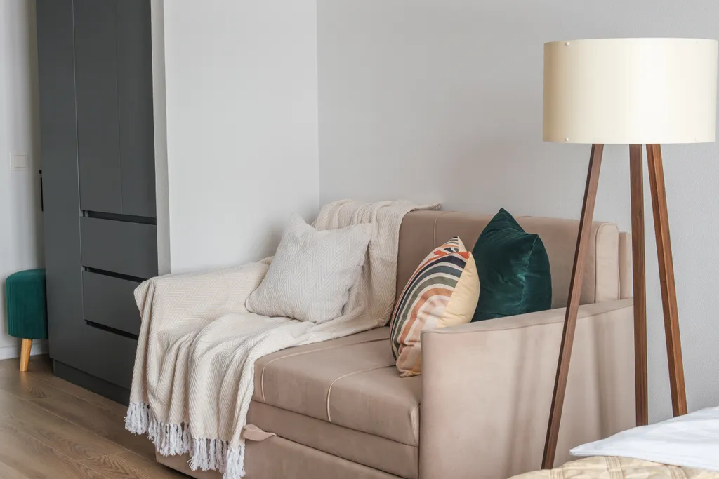 Квартира Квартира Просторная студия в теплых тонах — Екатеринбург