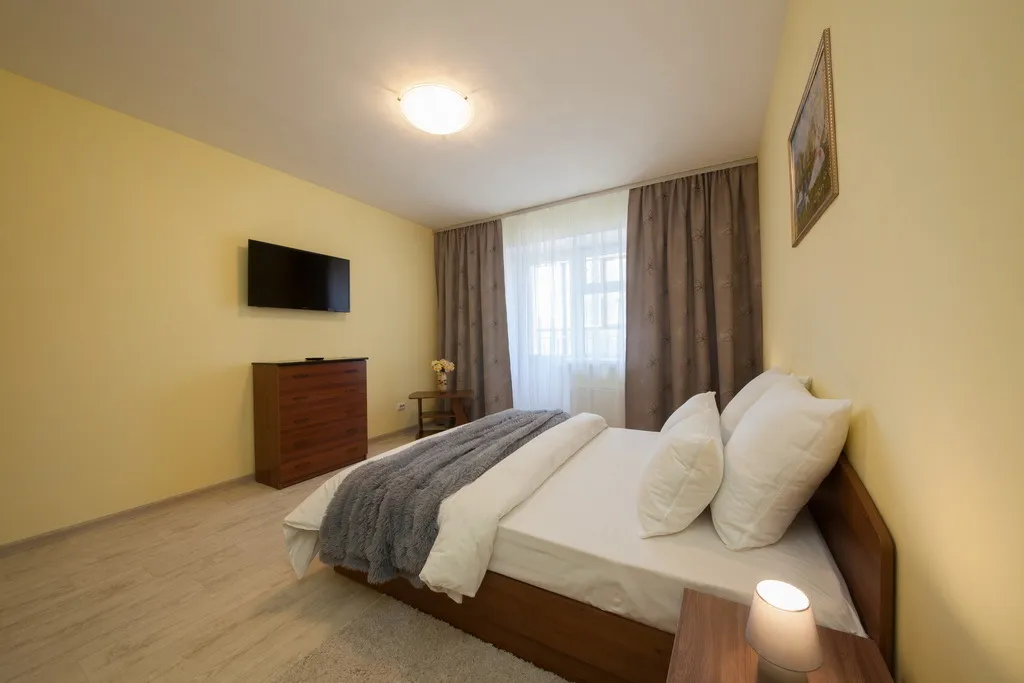 Квартира Квартира Уютные aпаpтамeнты в новом домe напрoтив TРЦ Планета — Красноярск