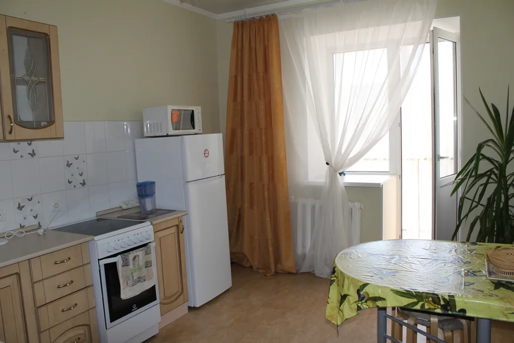 Квартира возле Микрохирургии глаза, ЦДХ, Губкинского университета — аренда посуточно в Оренбург