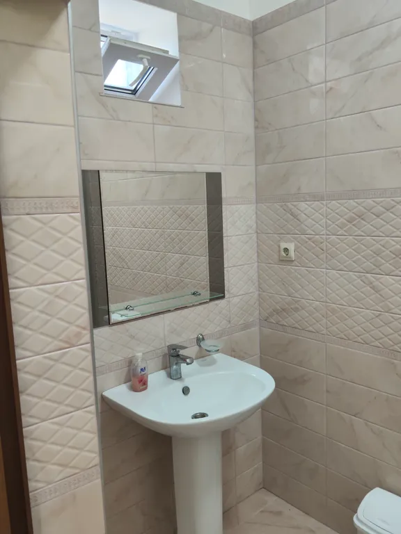 Комфортабельный апартамент с видом на сад