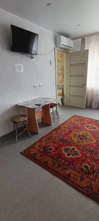 2-комнатная квартира с кондиционером без балкона в центре