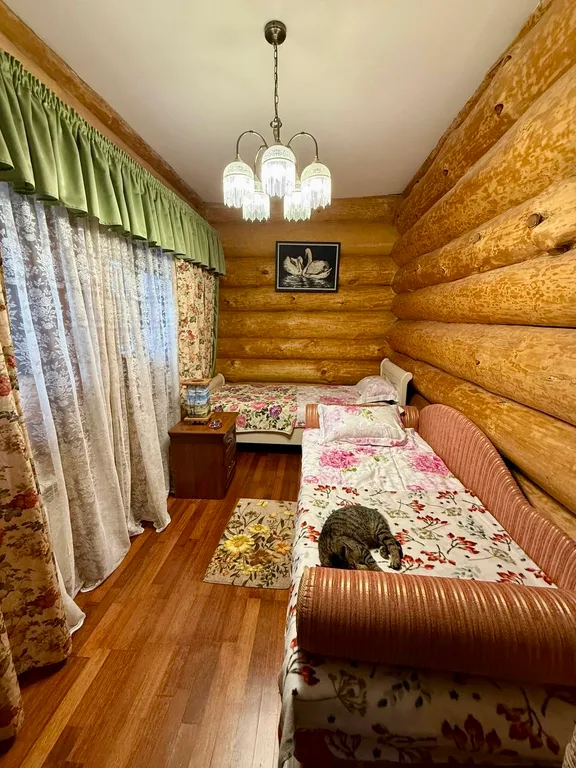 Большой дом у реки с баней в 2 часах от СПб