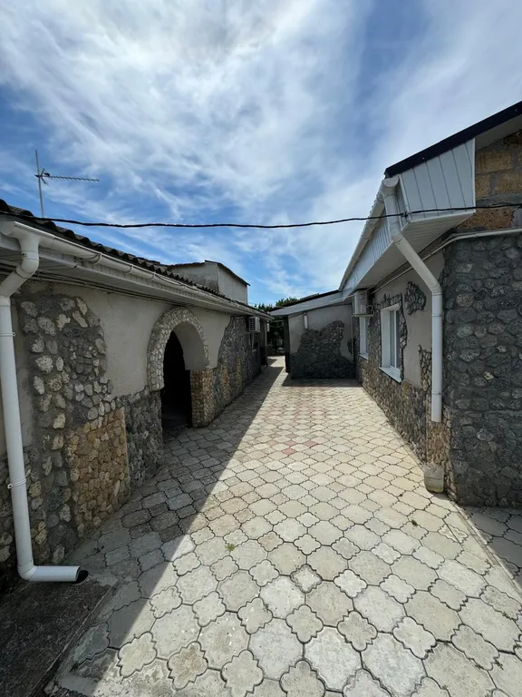 Уютный семейный домик на берегу моря