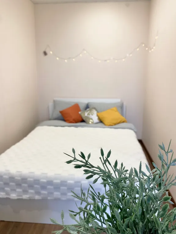 Уютная однокомнатная квартира в центре города — аренда посуточно в Нягань