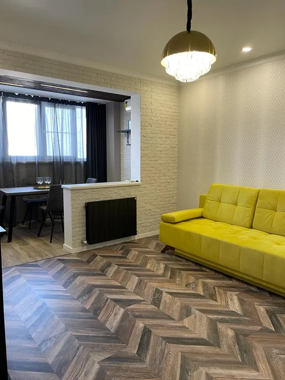 3-комнатная квартира в центре с видом на море и горы