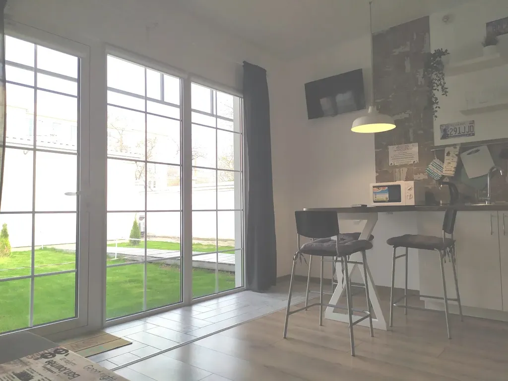 Уютная квартира  в самом центре города, напротив института НПИ