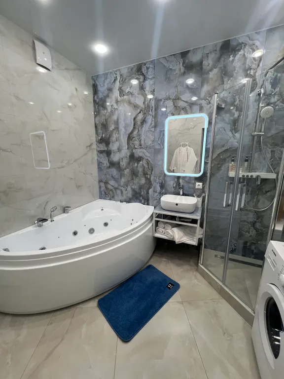 Апартамент с видом на озеро Кубань с джакузи с качелей