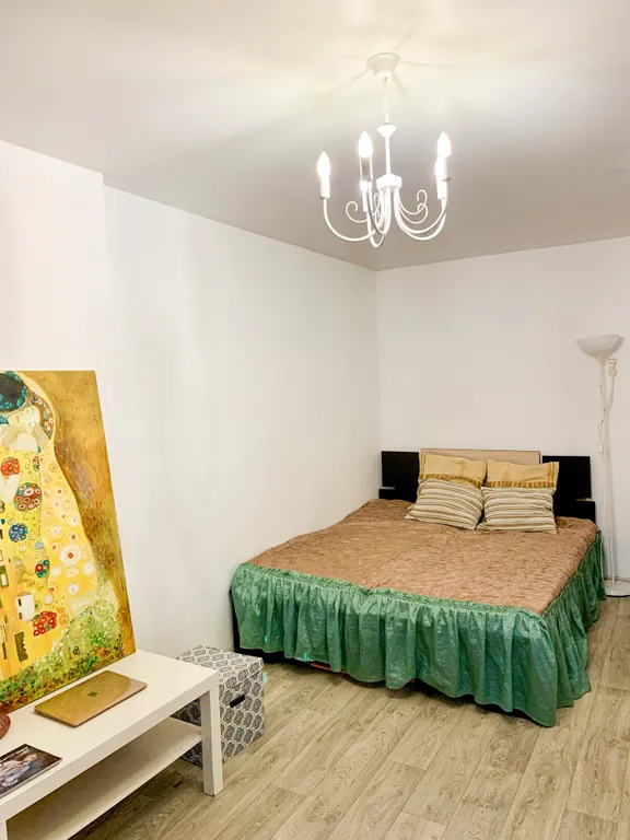 Уютная квартира с двухспальной кроватью — аренда посуточно в Челябинск