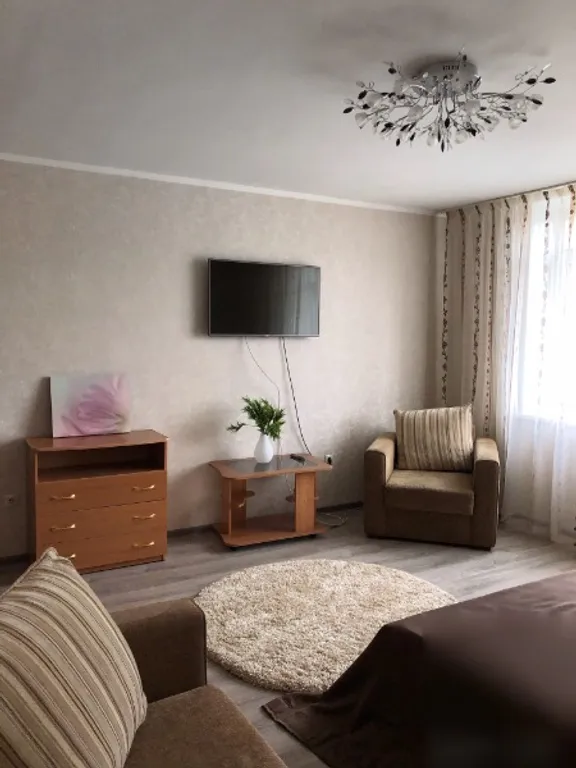 Квартира Комфортная квартира напротив ТЦ Планета — Красноярск