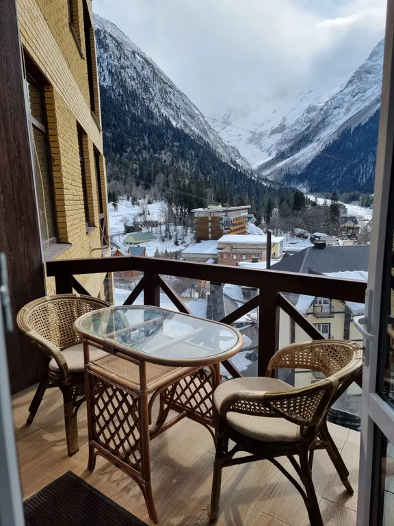 Апартамент в центре рядом с подъемником с балконом