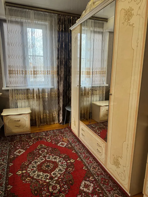 Большой и уютный дом в городе