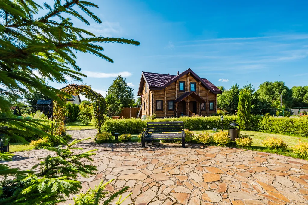 Уютные апартаменты 80 м² c 3-мя спальнями и камином в деревянном доме