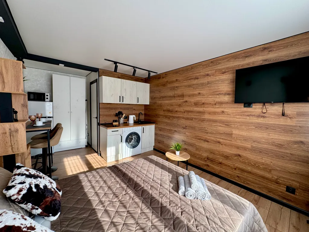 Студия Эконом, возле АлтГПТУ со всеми удобствами