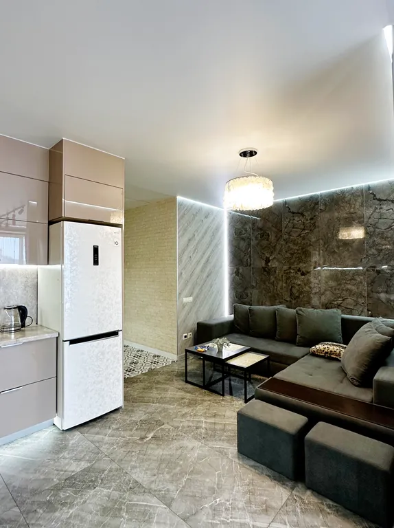 Студия в центре с видом на Золотой мост, город, море