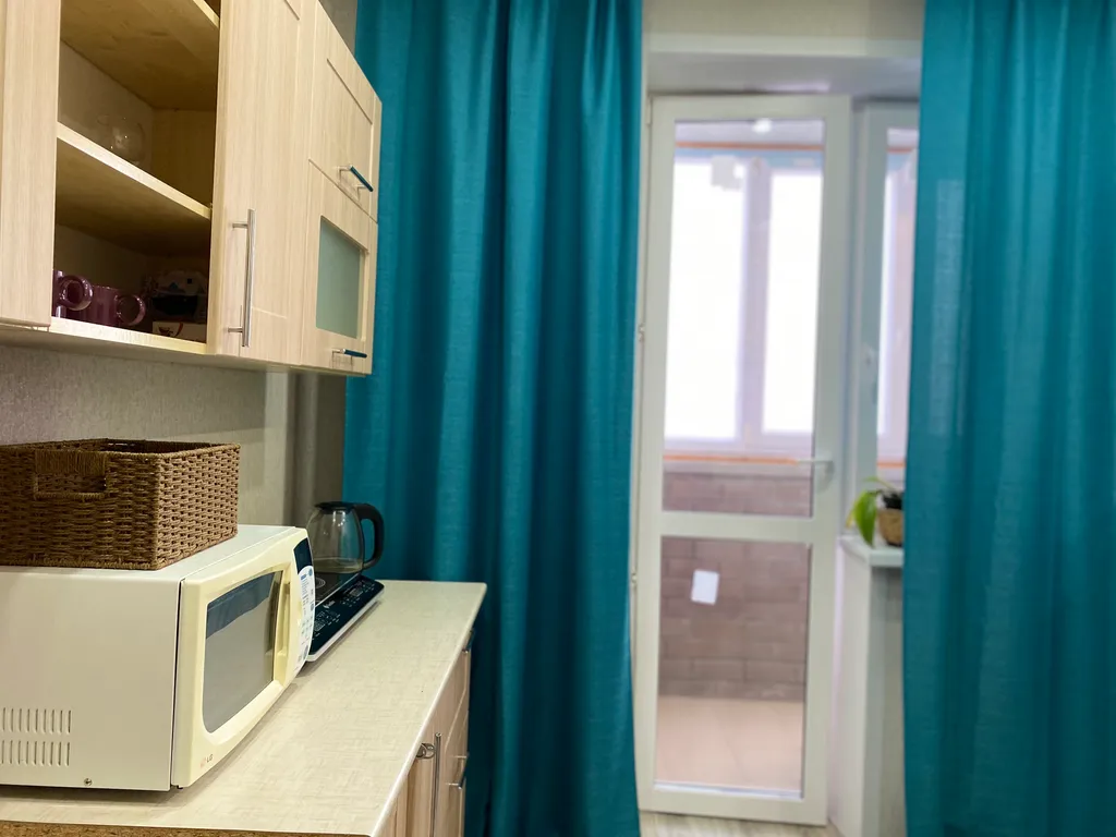 Квартира Квартира Апартамент Топаз, закрытый двор, рядом ТЦ Кристалл — Тюмень