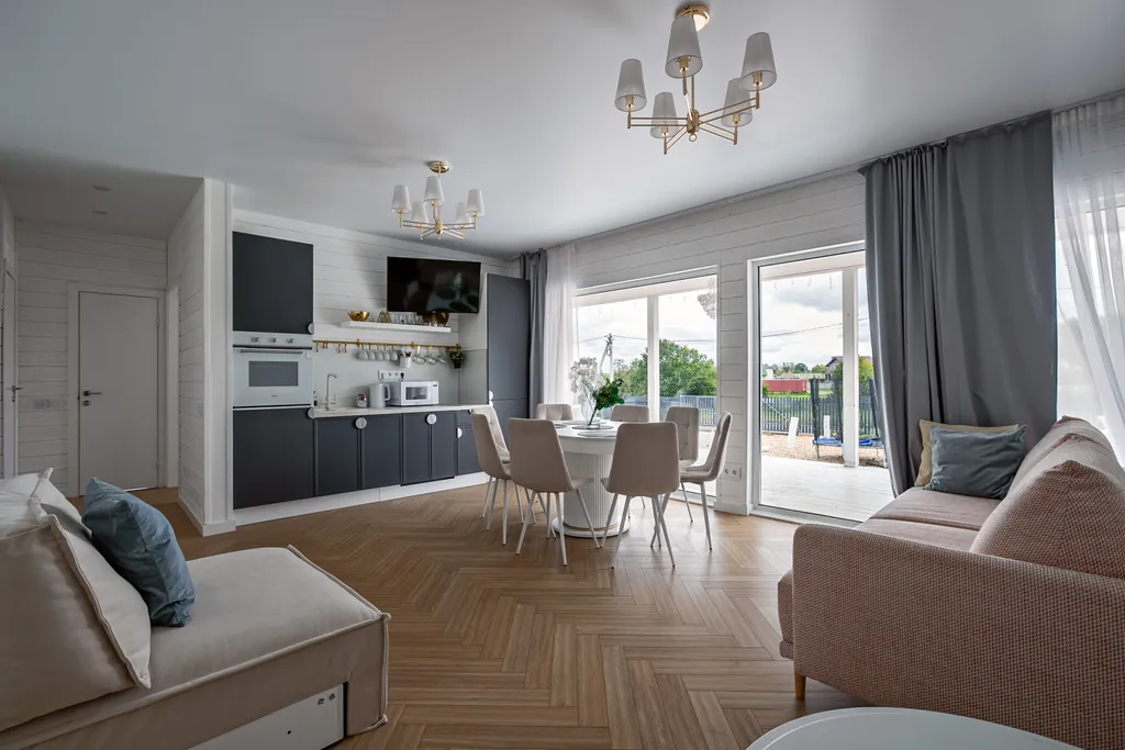 3 больших спальни и с/у с ванной, огромная кухня гостиная white house