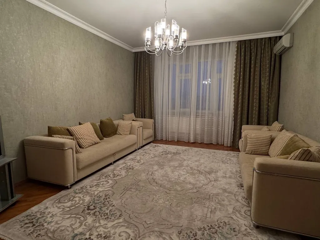 Квартира Уютная комната в центре города — аренда посуточно в Баку