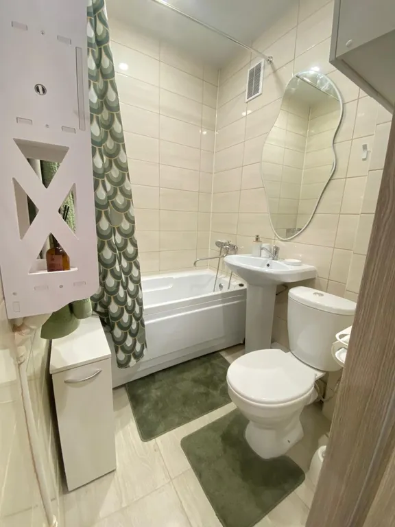 Двухкомнатная квартира на пл. Театральной