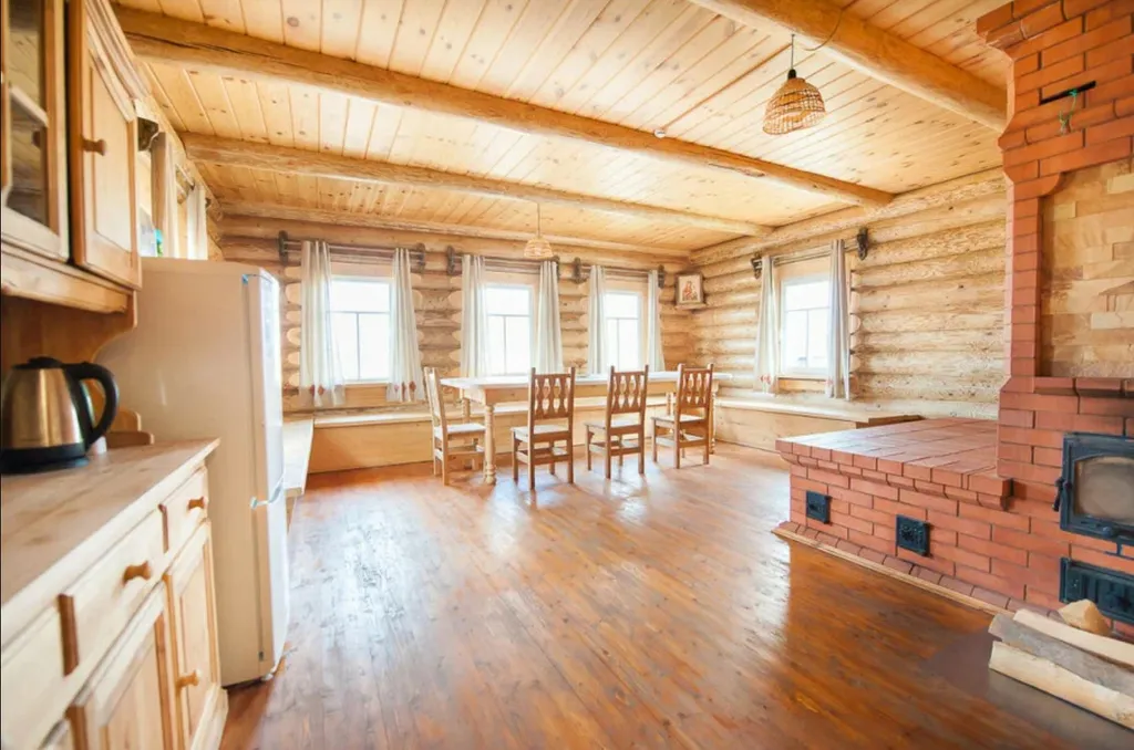 Дом у озера на Селигере