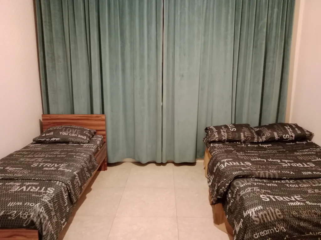 Большая квартира с индивидуальным отоплением  (детские принадлежности)