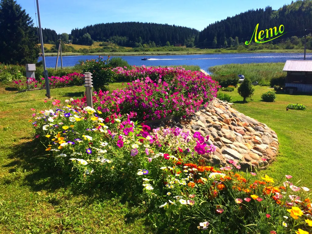 Дом с видом на озеро Passo 1